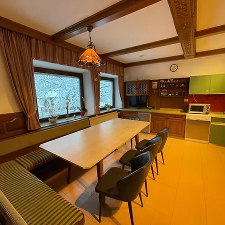 Haus Erna Holiday home Gundersheim